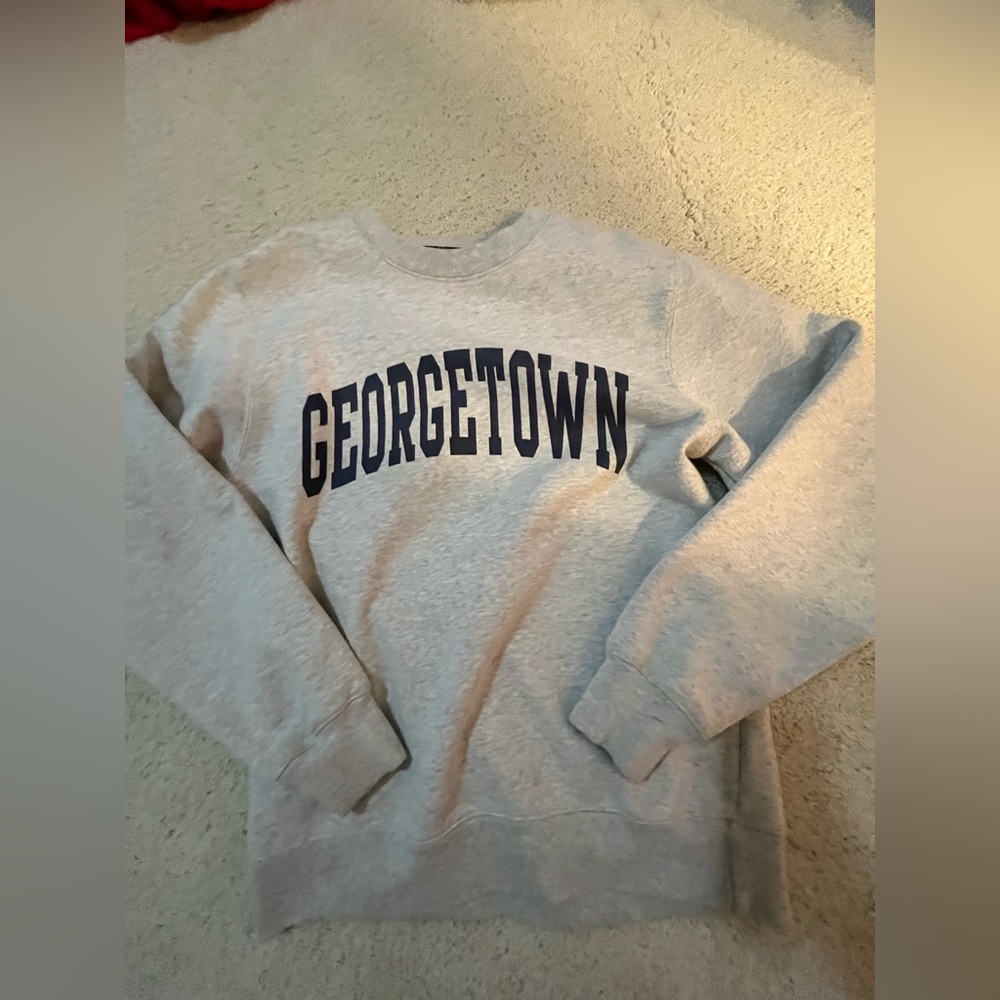 Grey crewneck